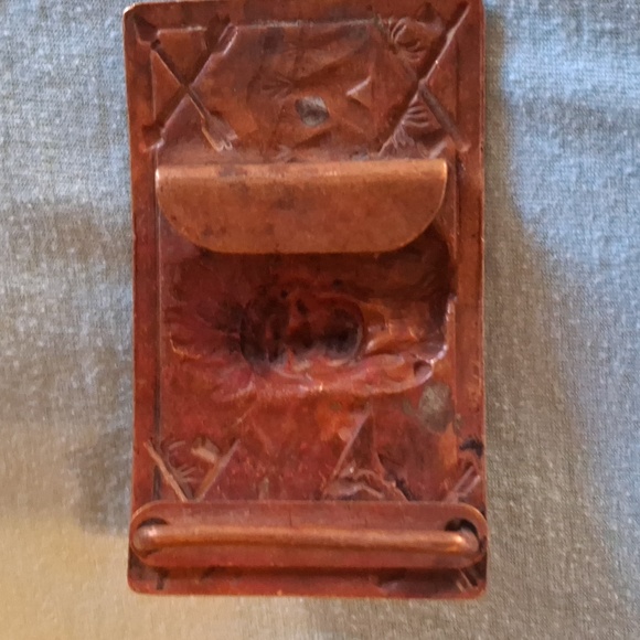 A 1940s Indian chief belt buckle - Picture 2 of 3